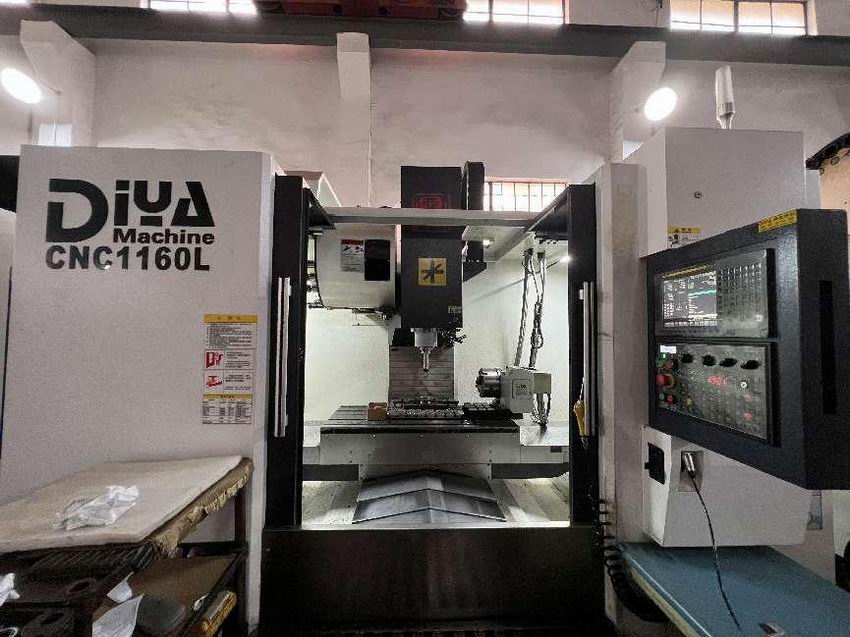 CNC加工中心机CNC1160L